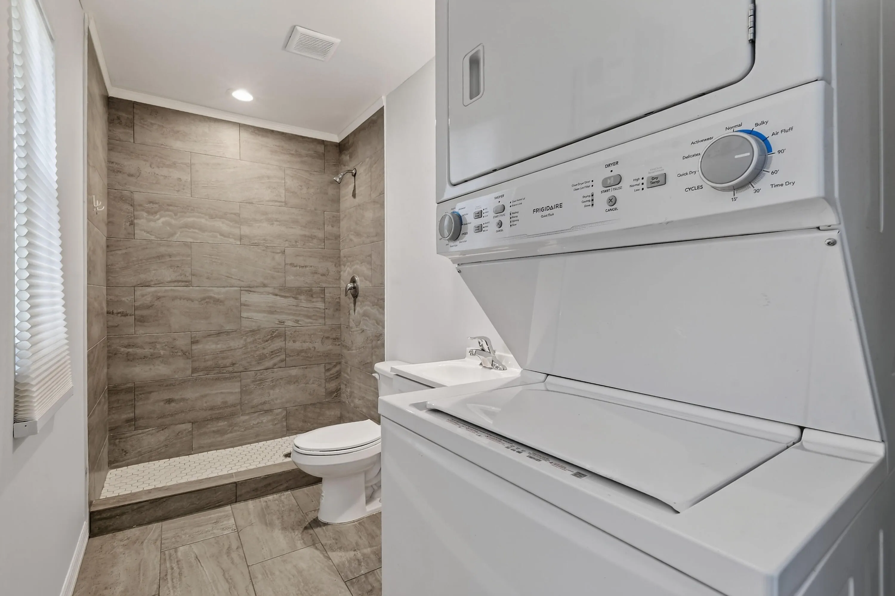 6416thSt(19)