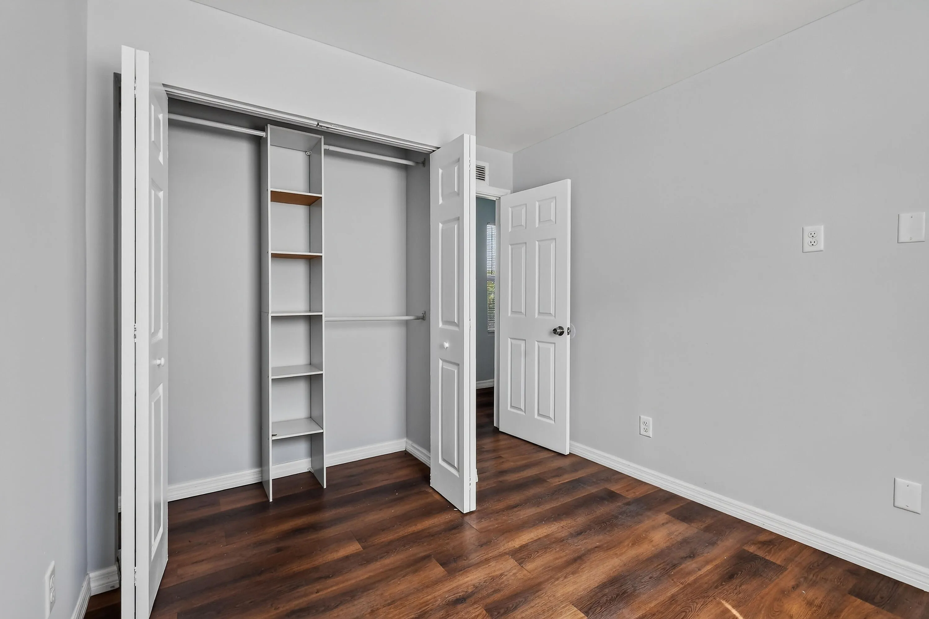6416thSt(14)