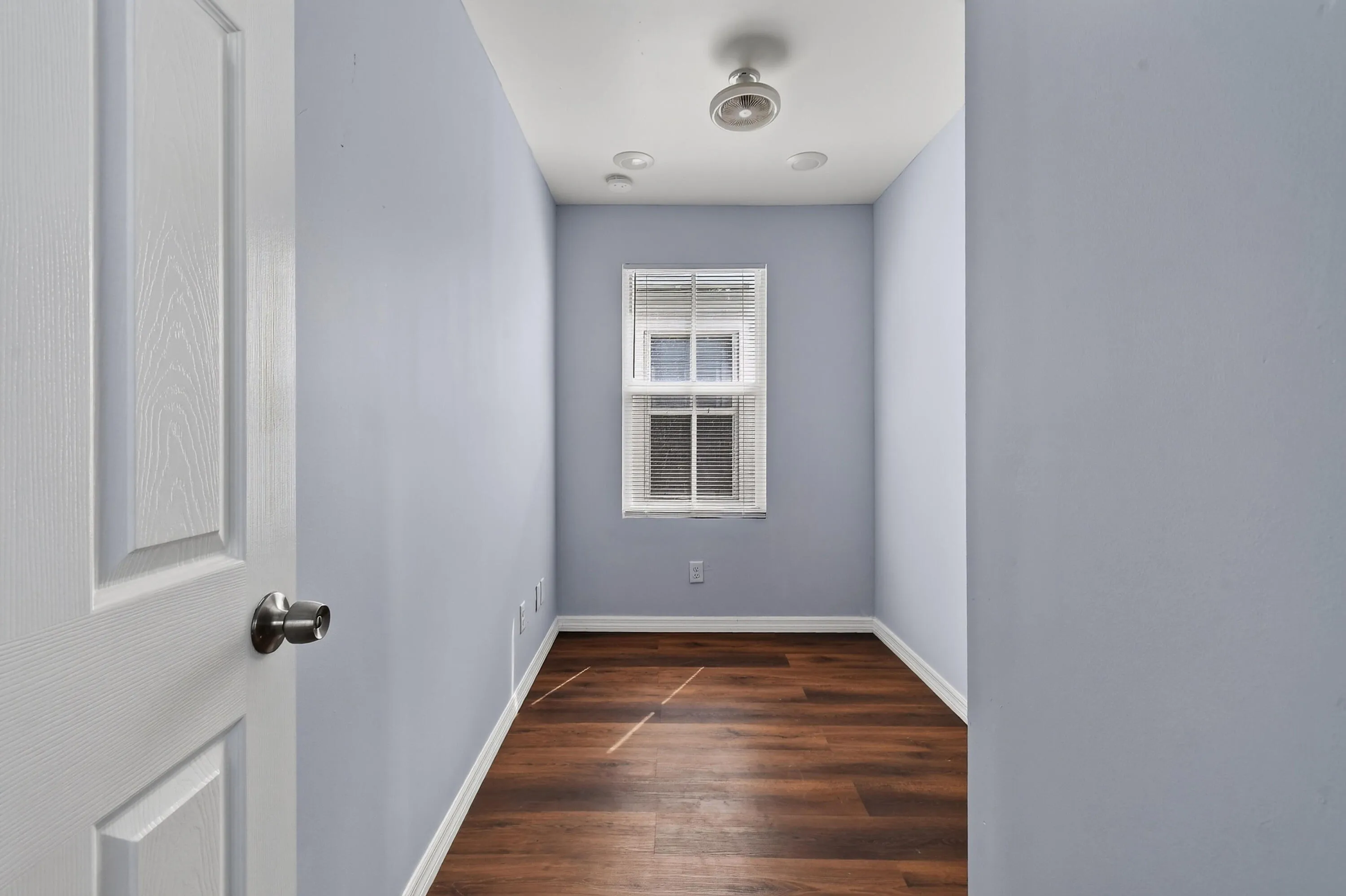 6416thSt(16)
