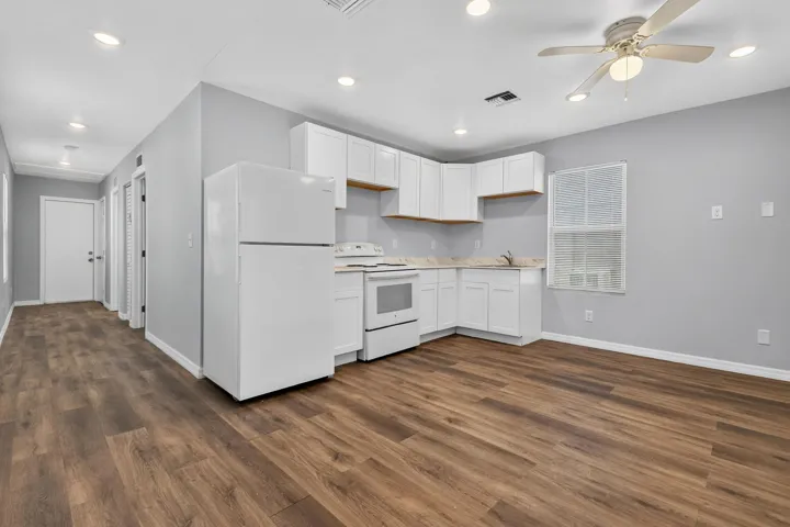 6396thSt(5)