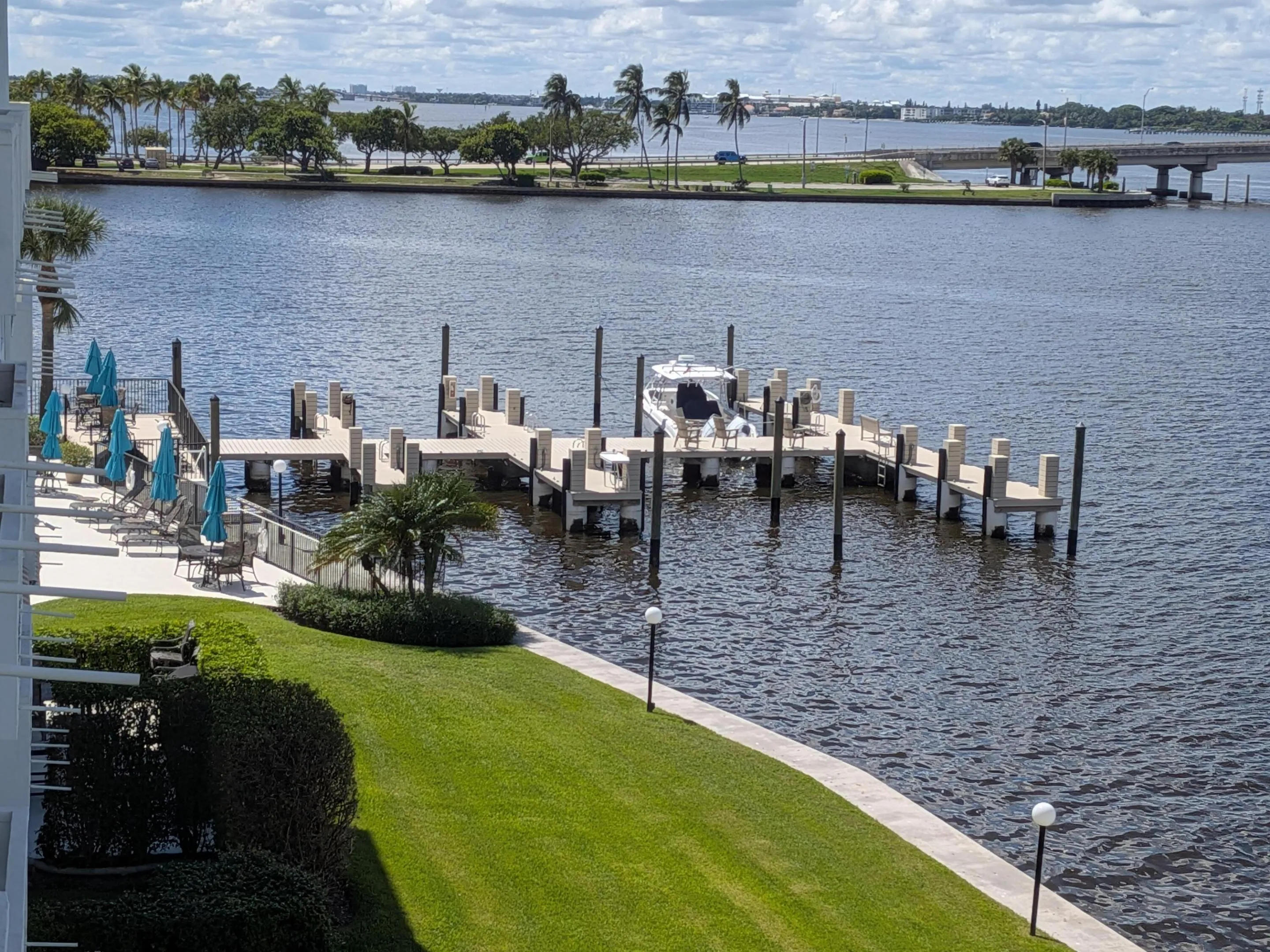 DOCK
