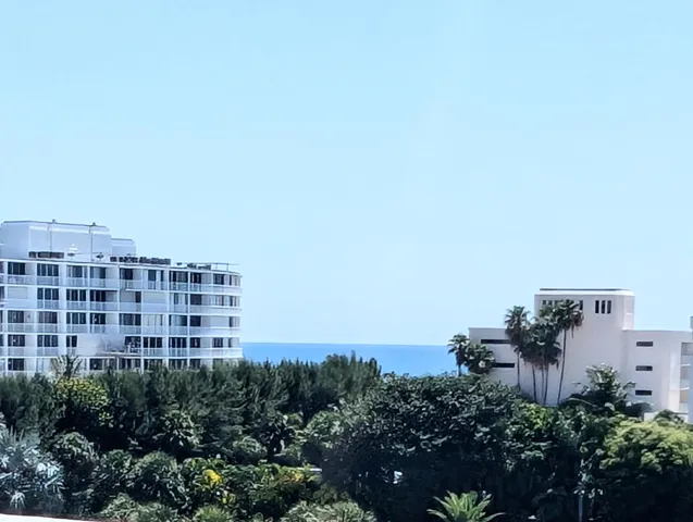 VIEW TO OCEAN
