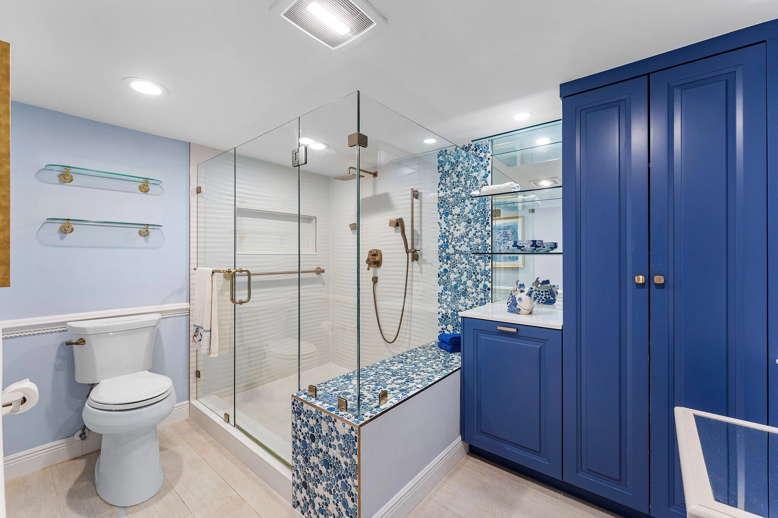 Principal Bathroom