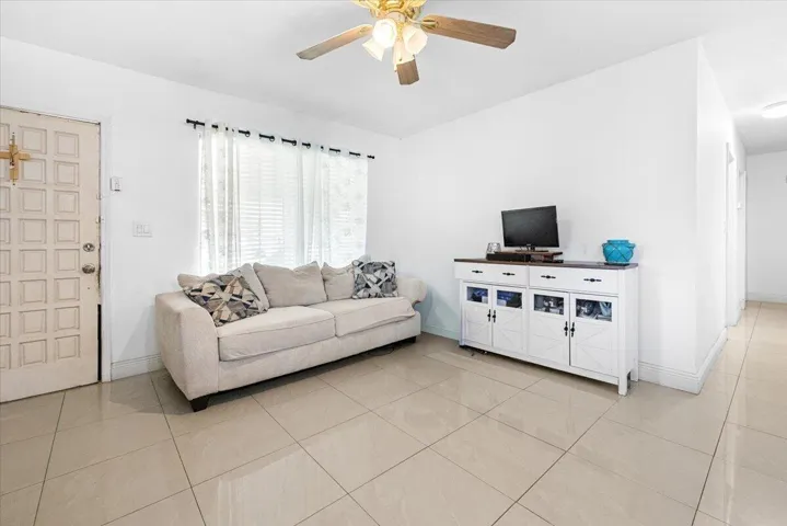 04-1412 Sw 3rd A-2851