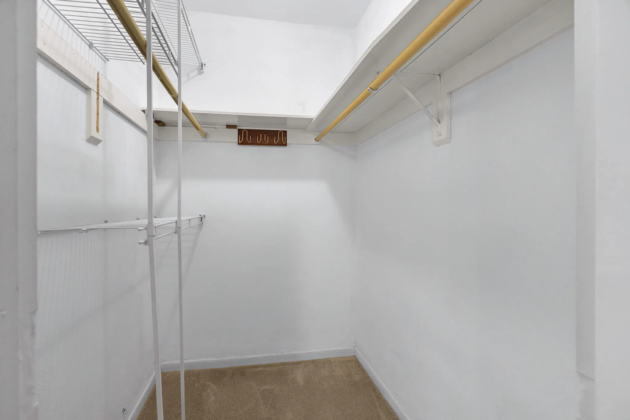Walk-in closet