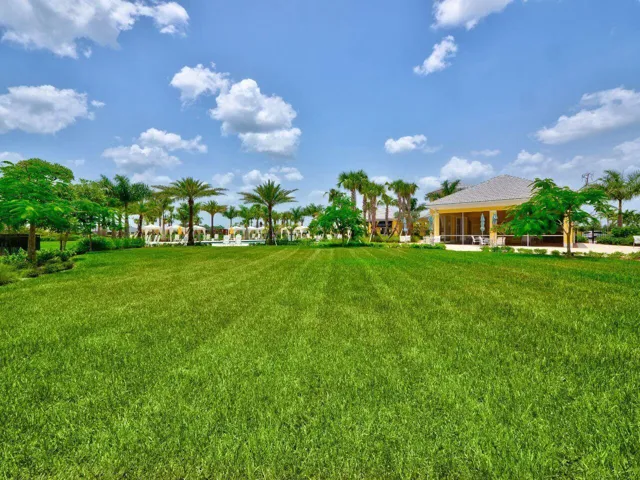 LakePark Amenities