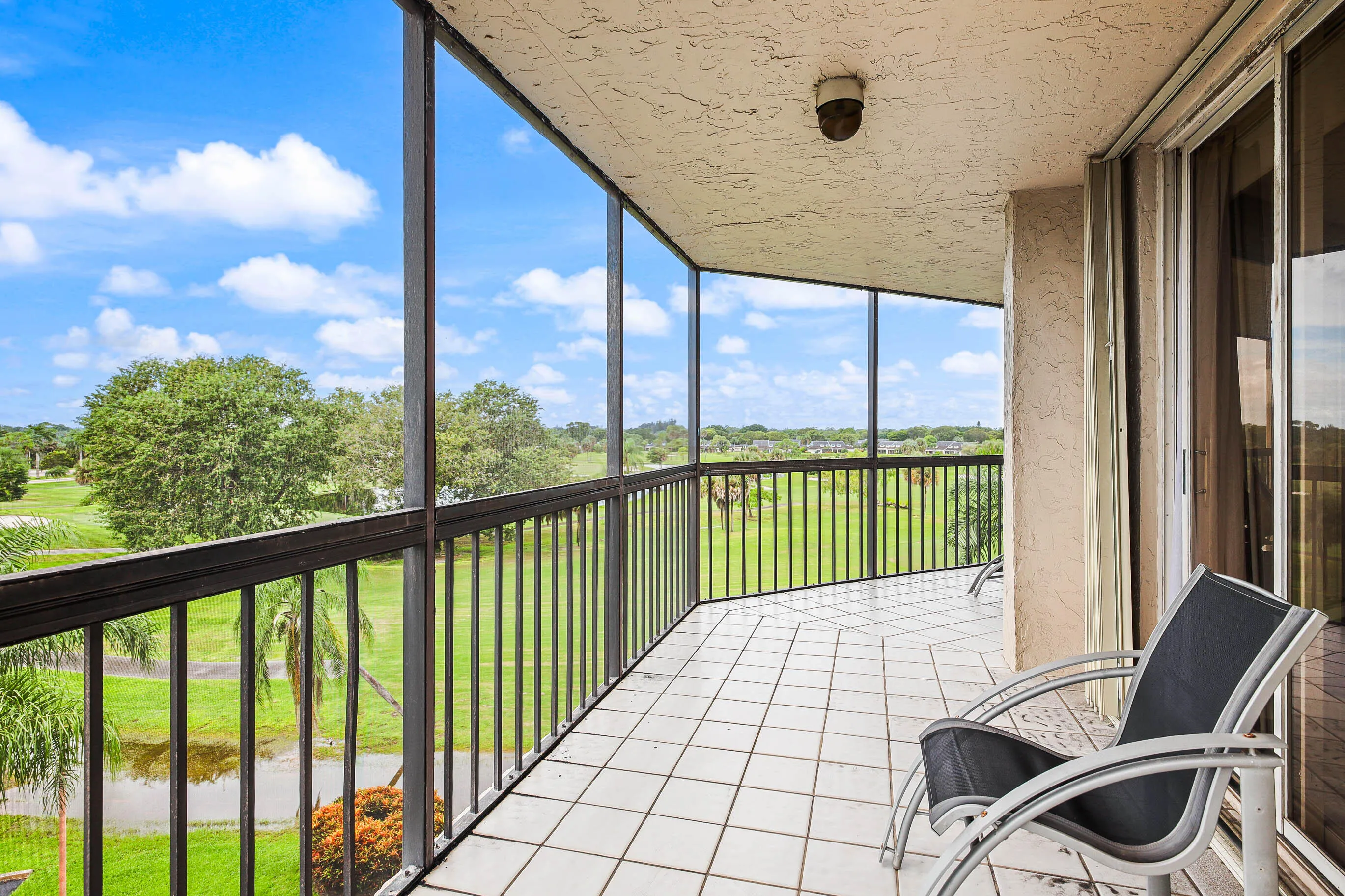 wrap around balcony