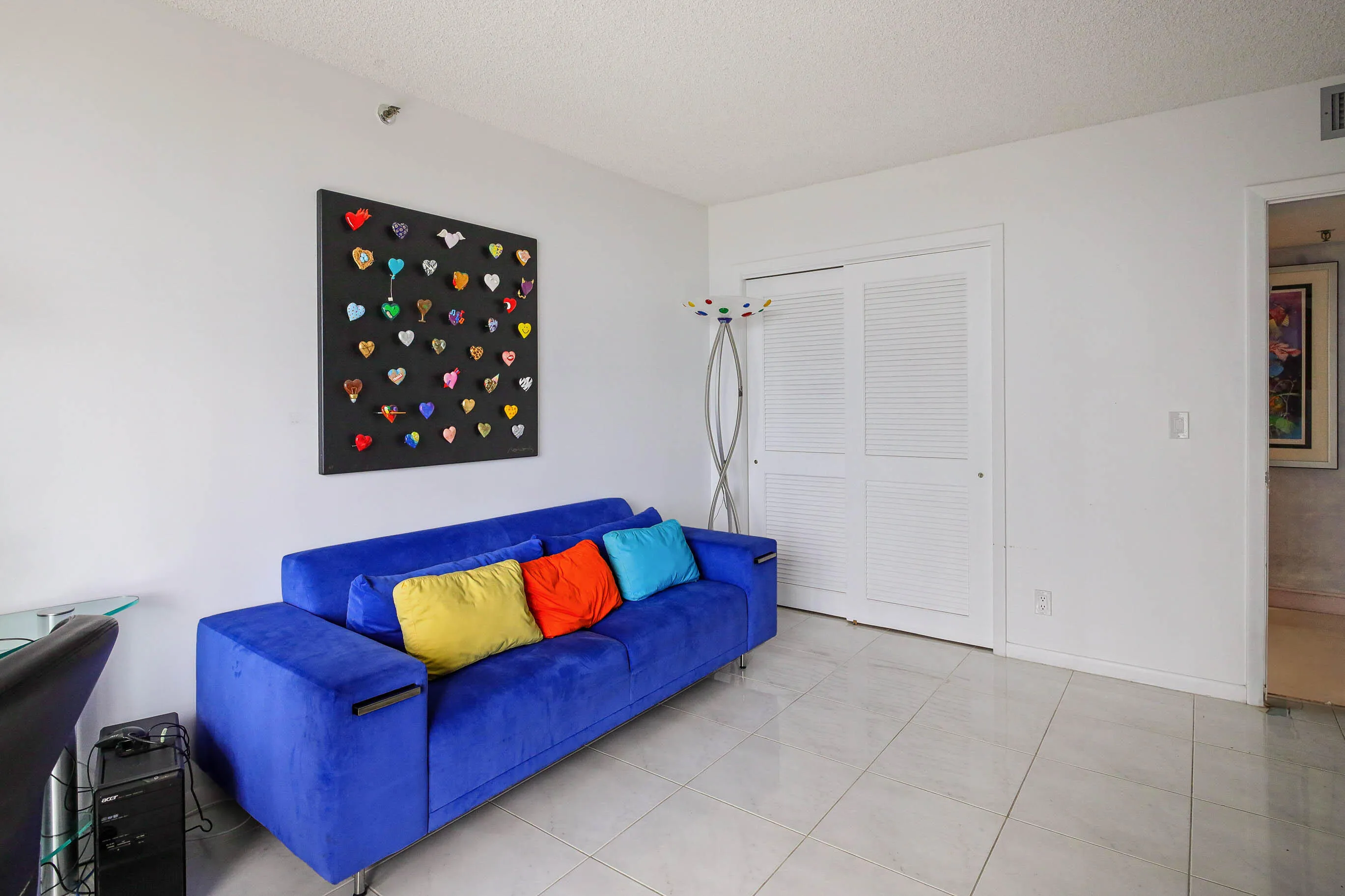 2nd bedroom