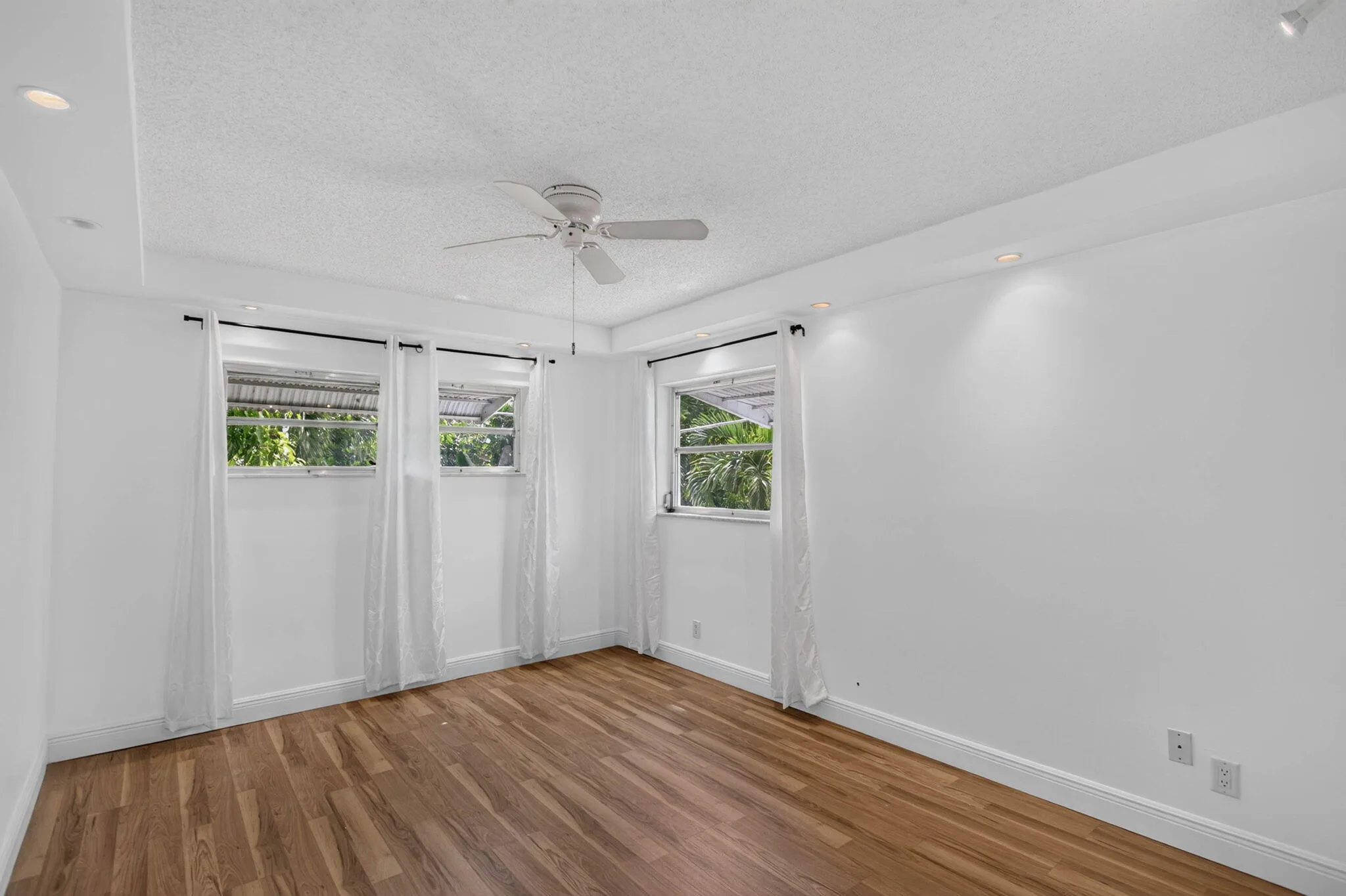 27-web-or-mls-1010-27