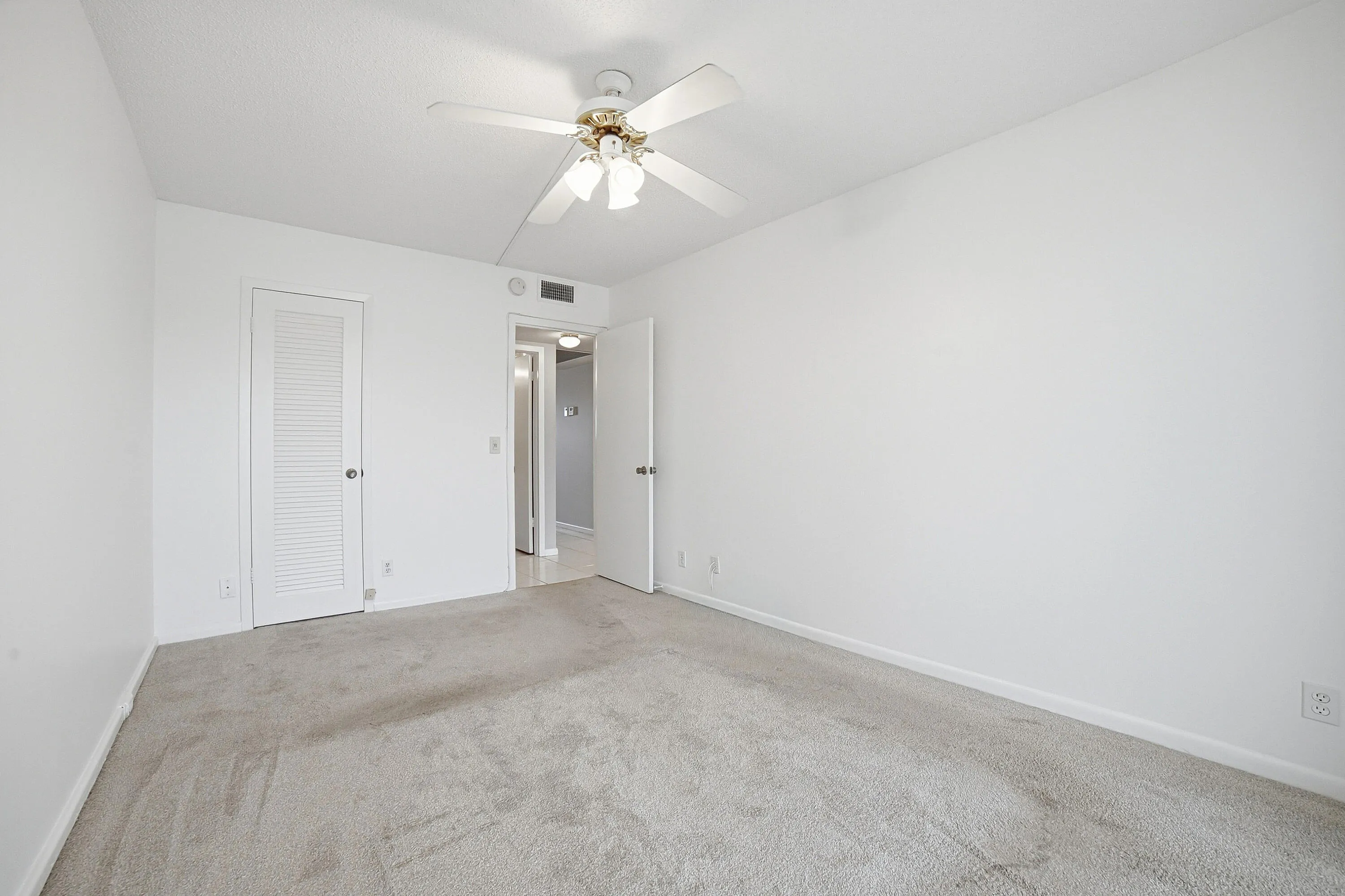 Bedroom1-B
