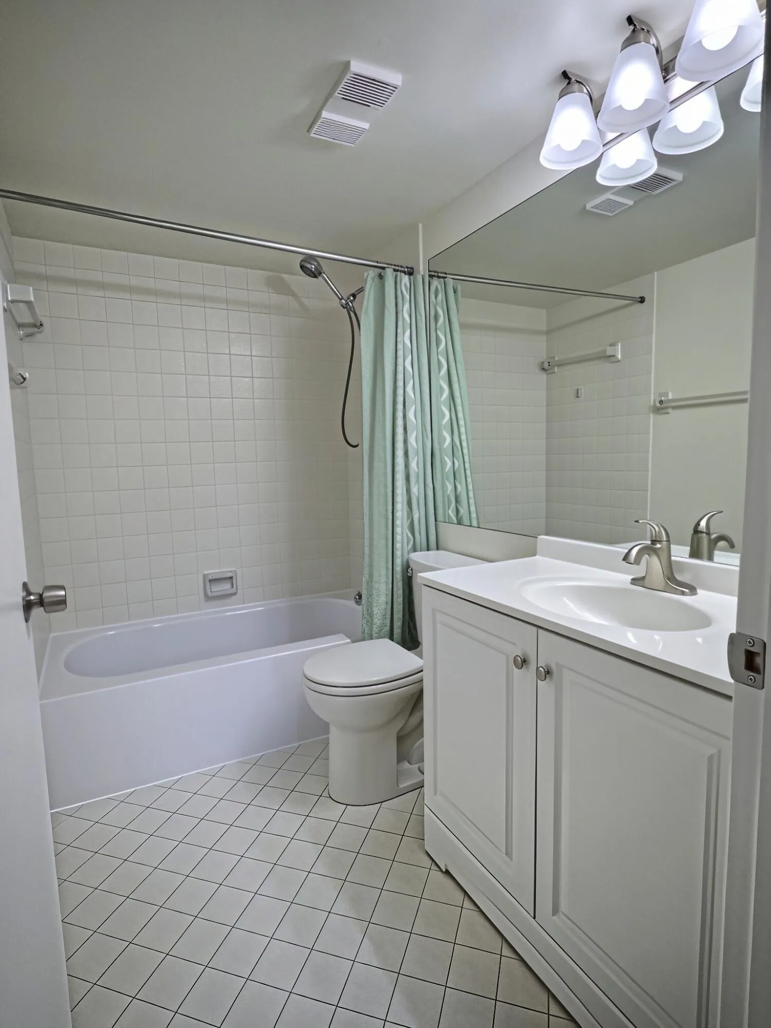 Primary Room - Bathroom