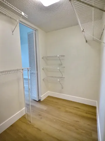 Primary Room - Walk-in Closet