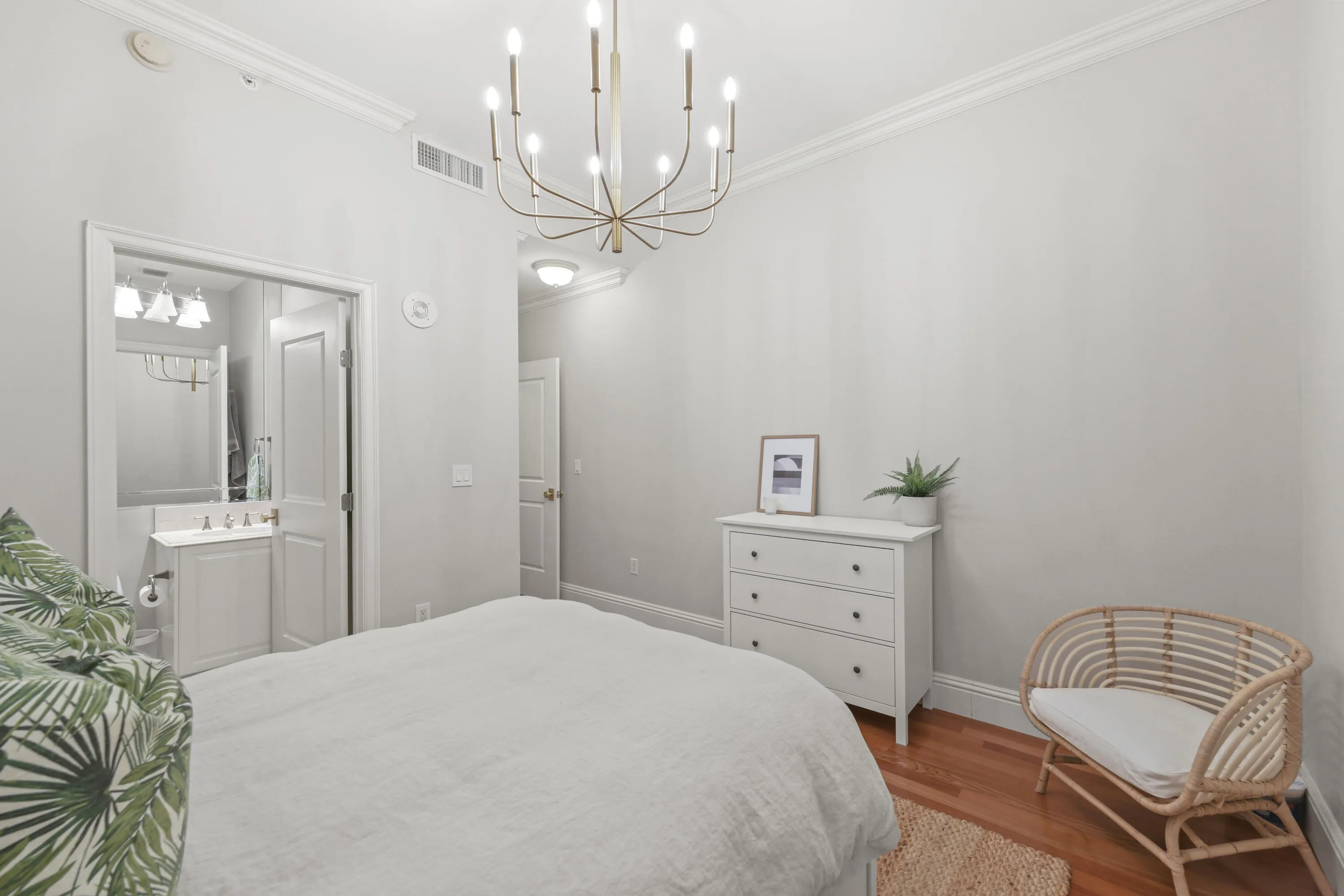 1063 Hillsboro Mile, 206 - 29.jpg-FULL