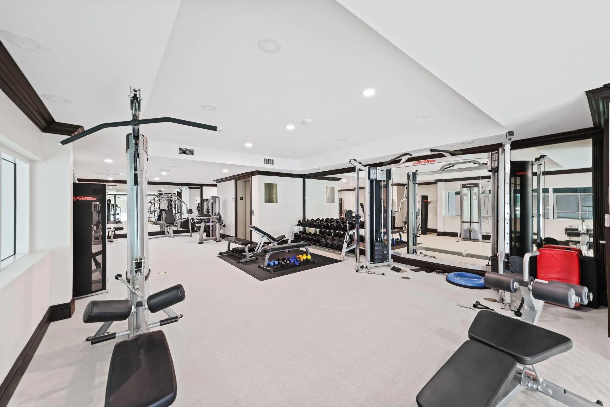 1063 Hillsboro Mile - 71.jpg-SMALL