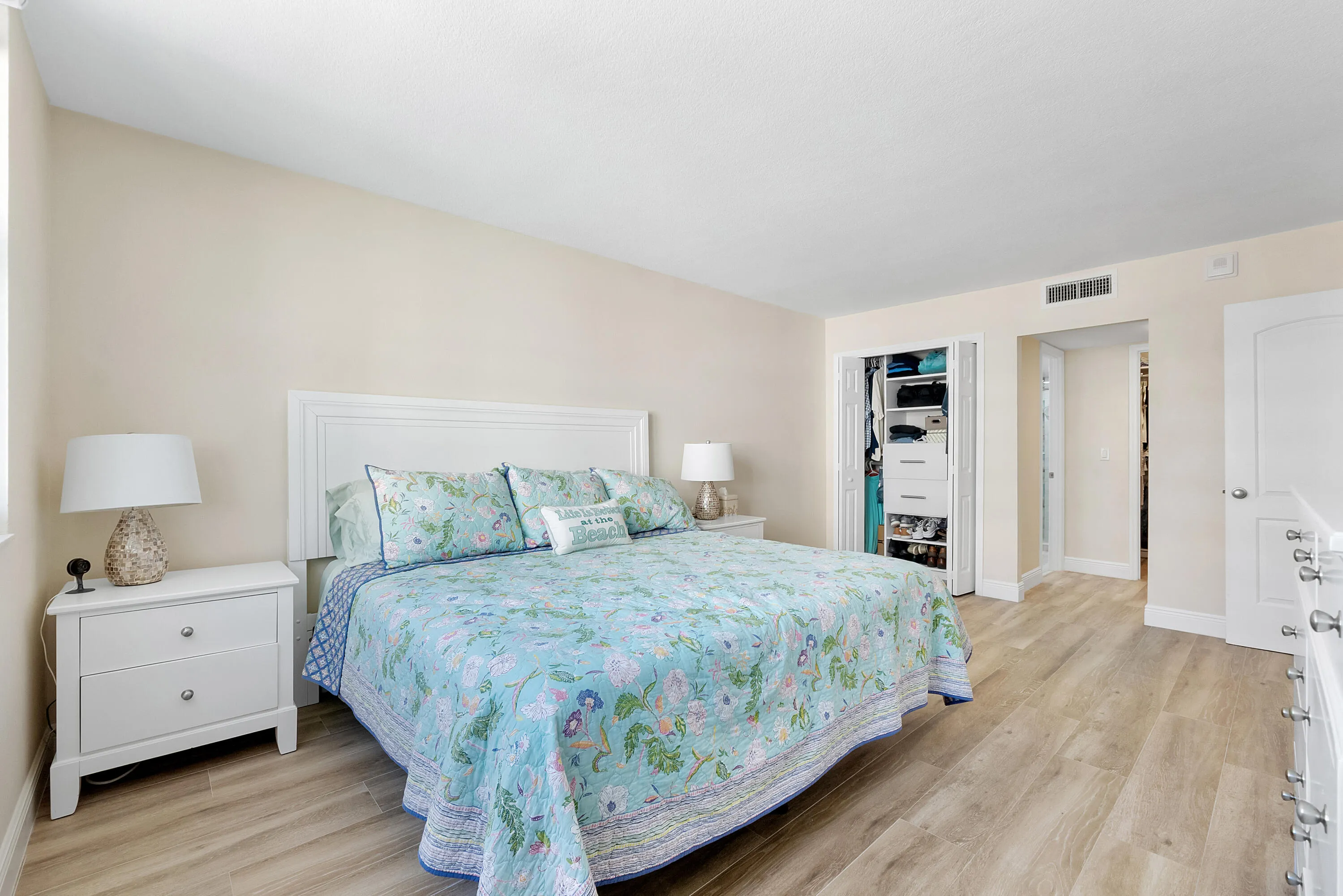 Primary bedroom - plenty of closet space