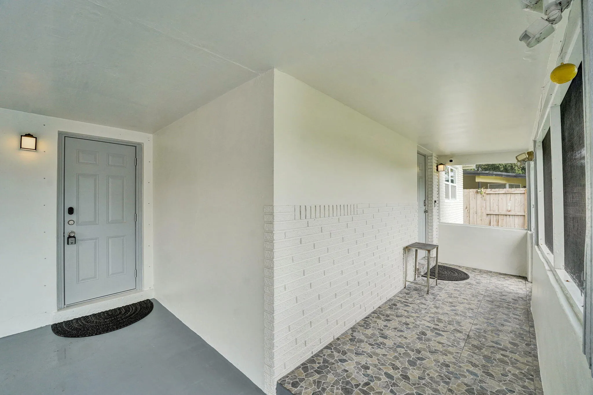 12 03 Car Port