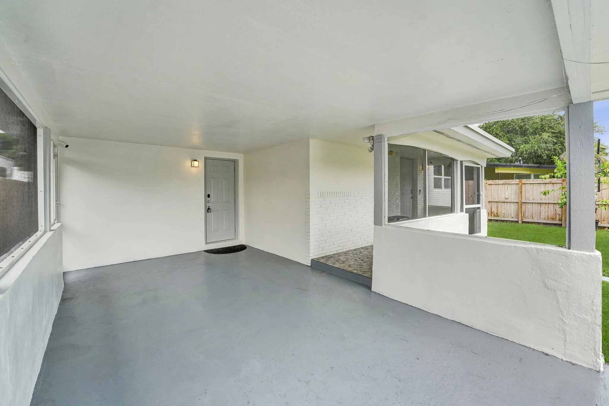 12 02 Car Port