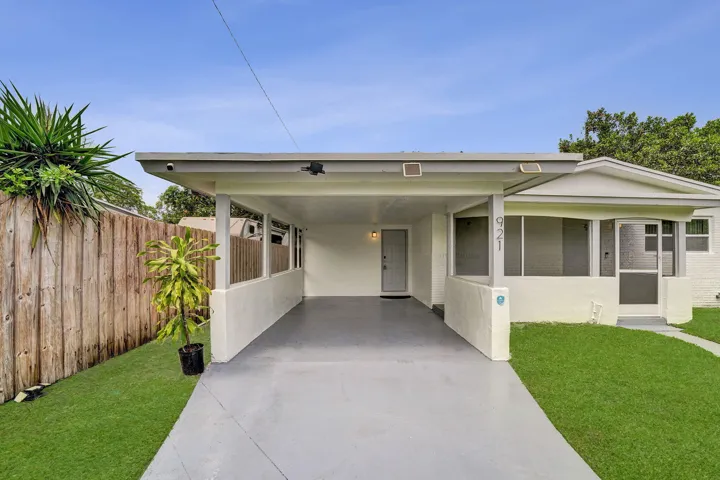13 03 Front House