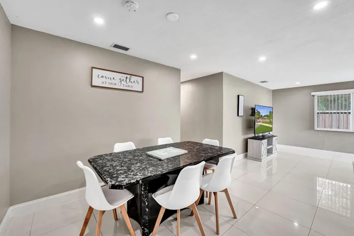 04 02 Dining