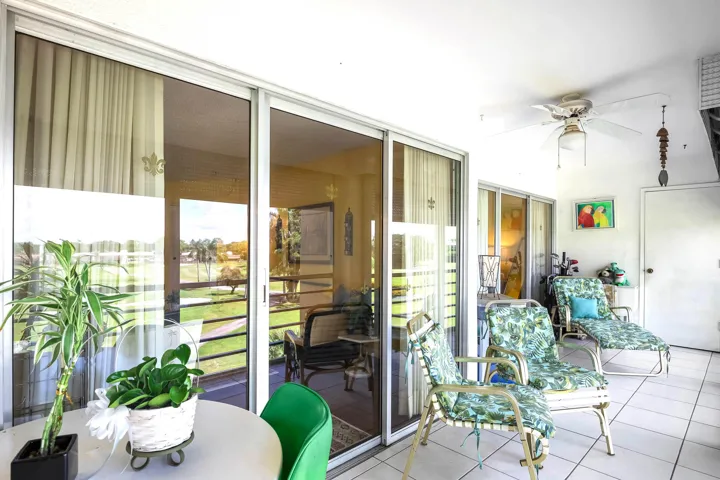 BALCONY