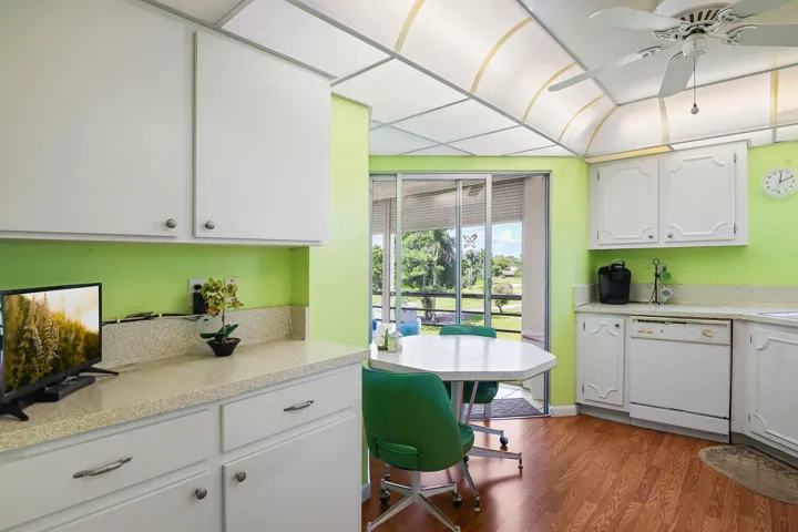 KITCHEN ONTO BALCONY