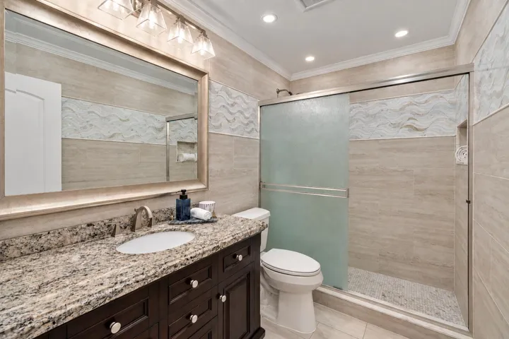 2nd Bathroom