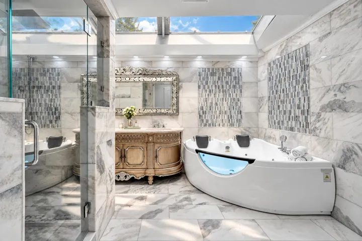 Two Person Jacuzzi