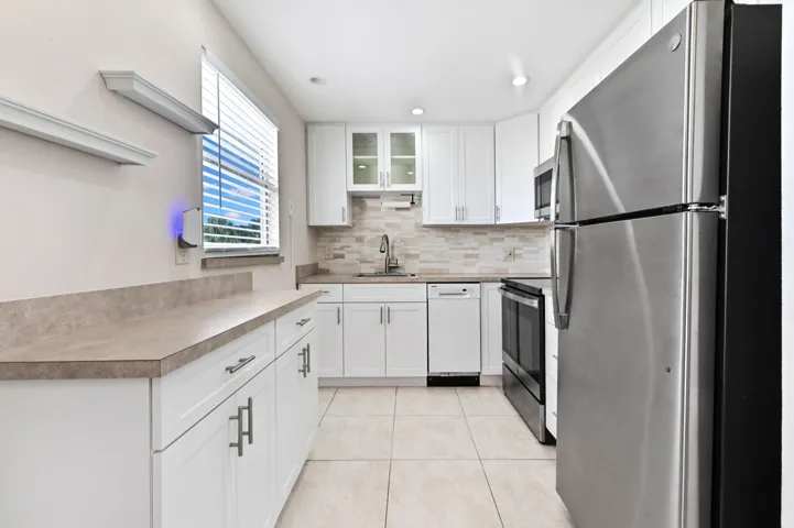 13 Kitchen 01