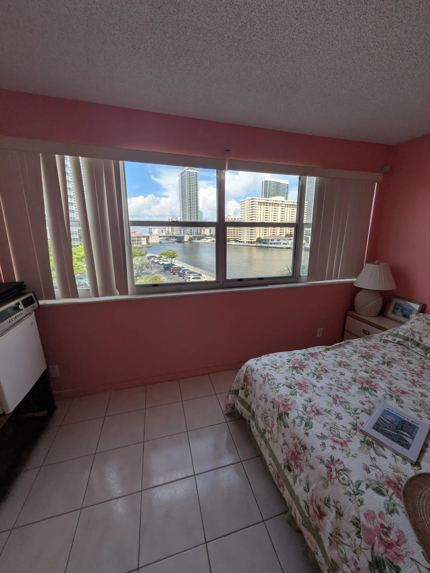 PXL_20260919_183020645.RAW-01