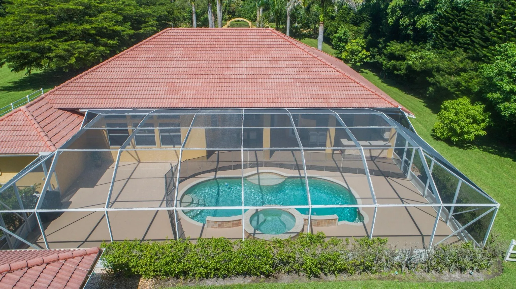 Screen Pool Aerial(1)