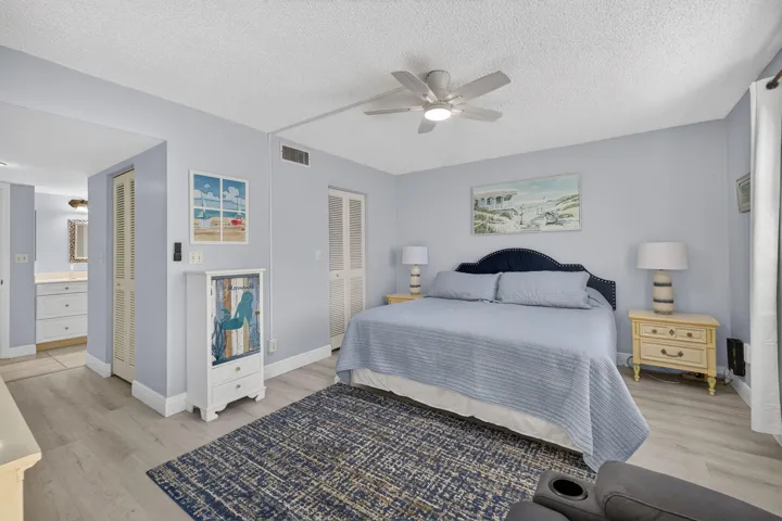 MASTER BEDROOM...........