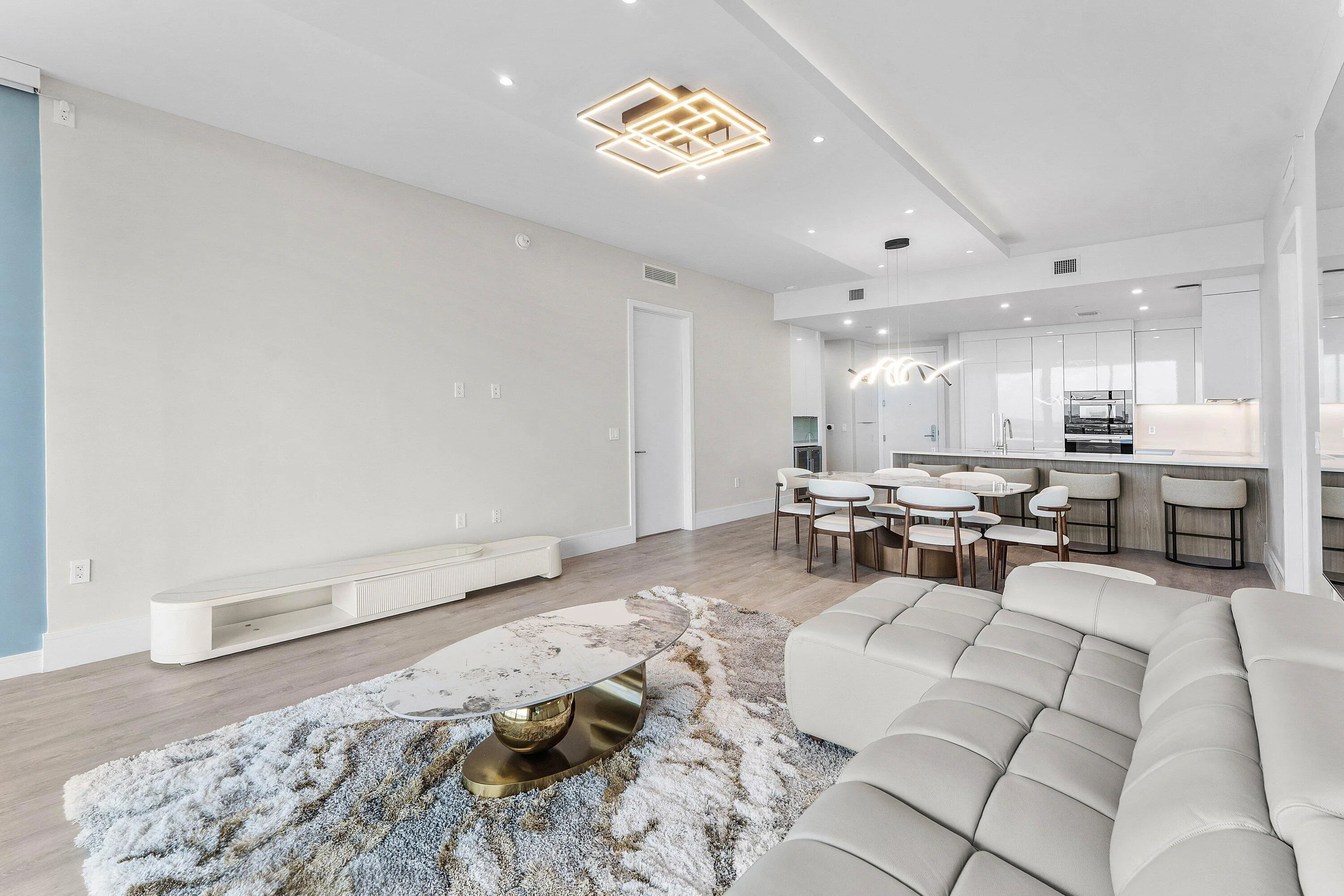 012-220LakeShoreDrive-917-LakePark-FL-33