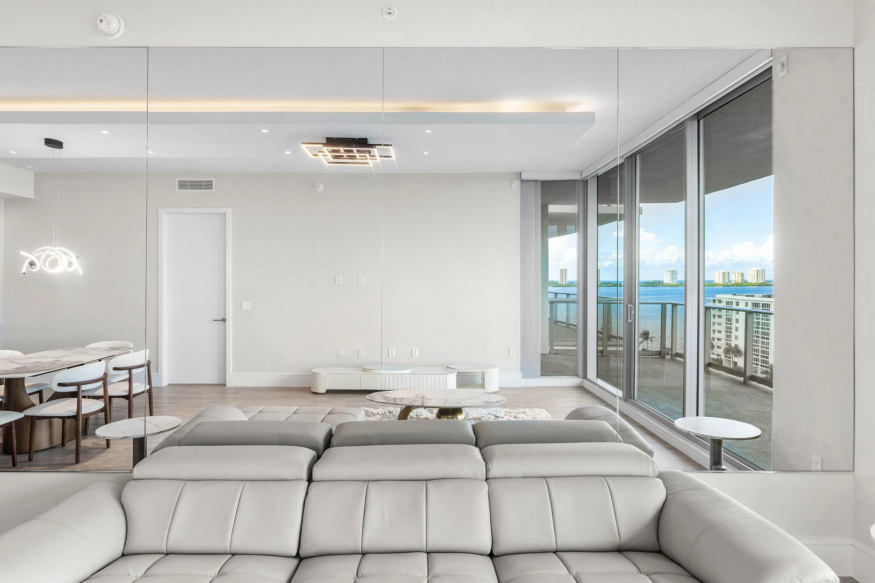 013-220LakeShoreDrive-917-LakePark-FL-33