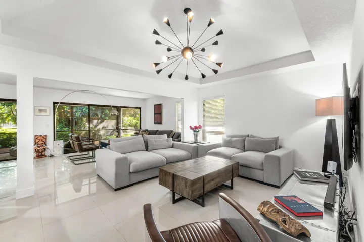 019-6387EastpointePinesStreet-PalmBeachG