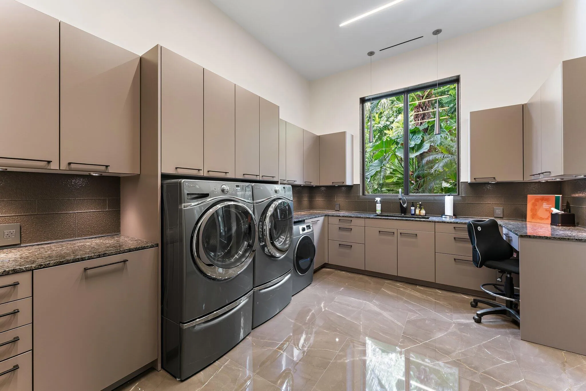 Property photo 43