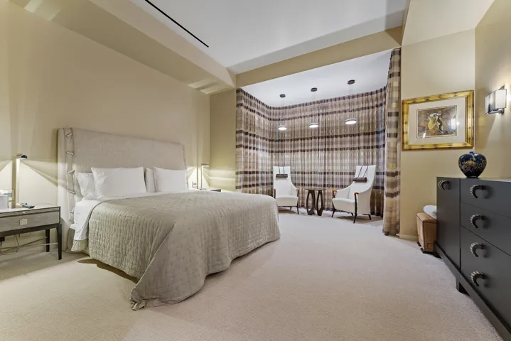 1st FL Guest Bedroom