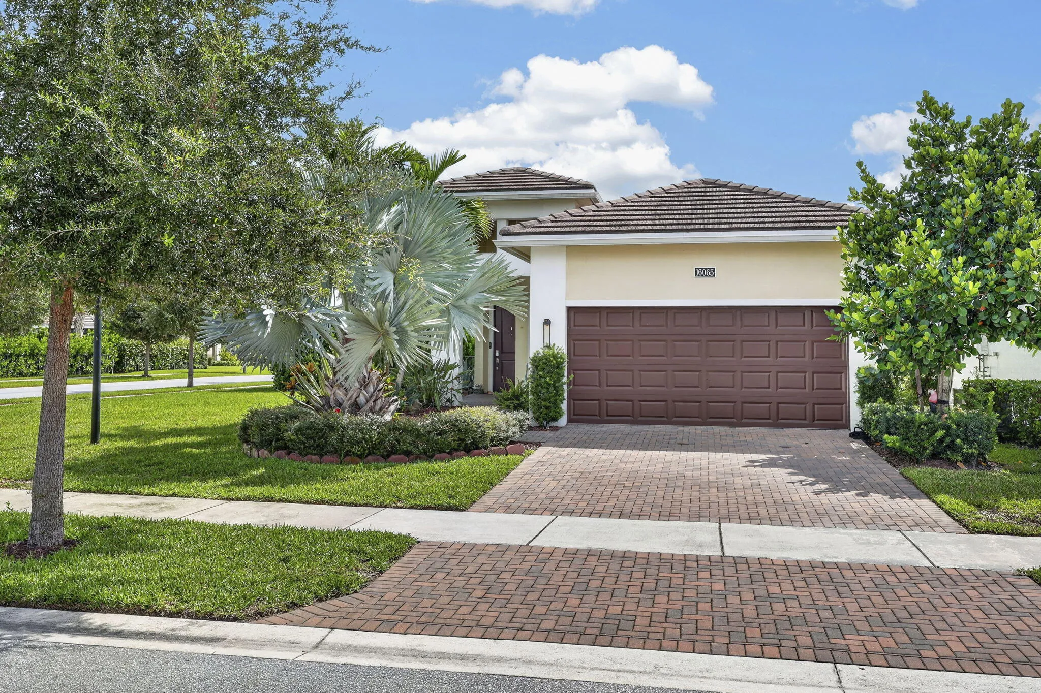 Welcome to 16065 Key Biscayne Lane, Westlake, FL