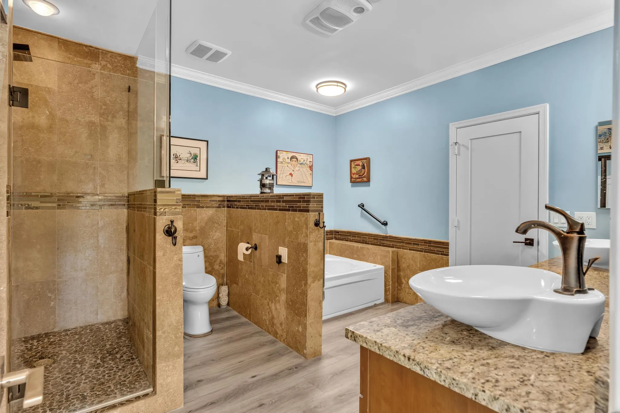 Upstairs Primary Bath