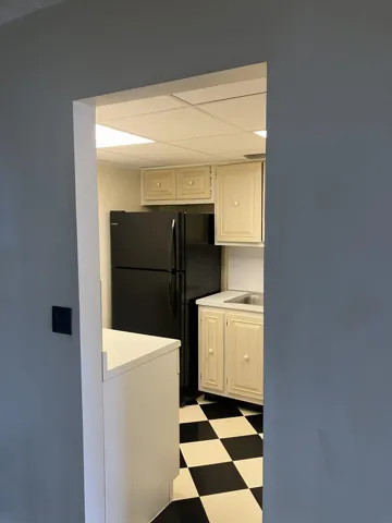 Kitchen entry