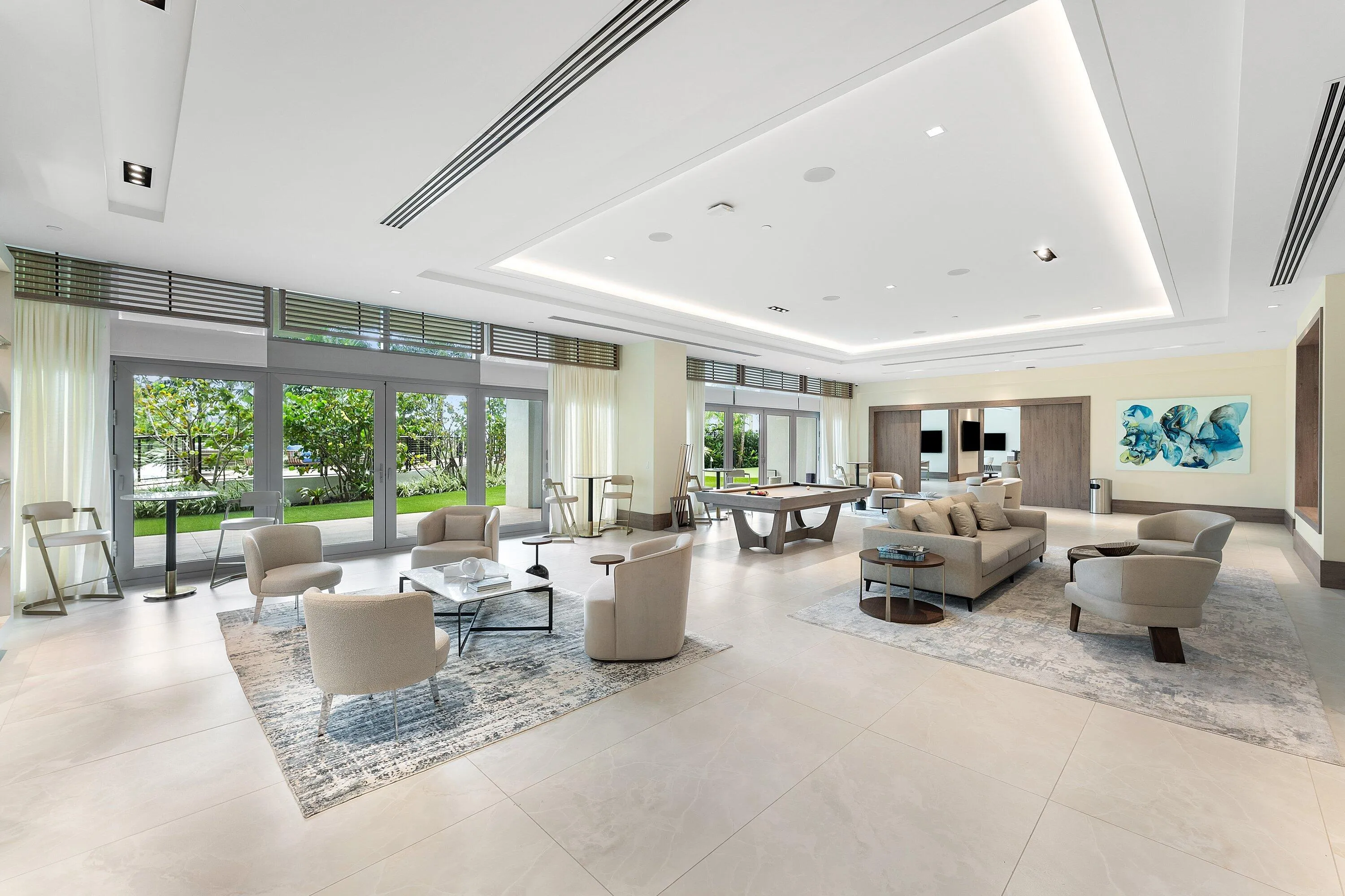 CLUBHOUSE