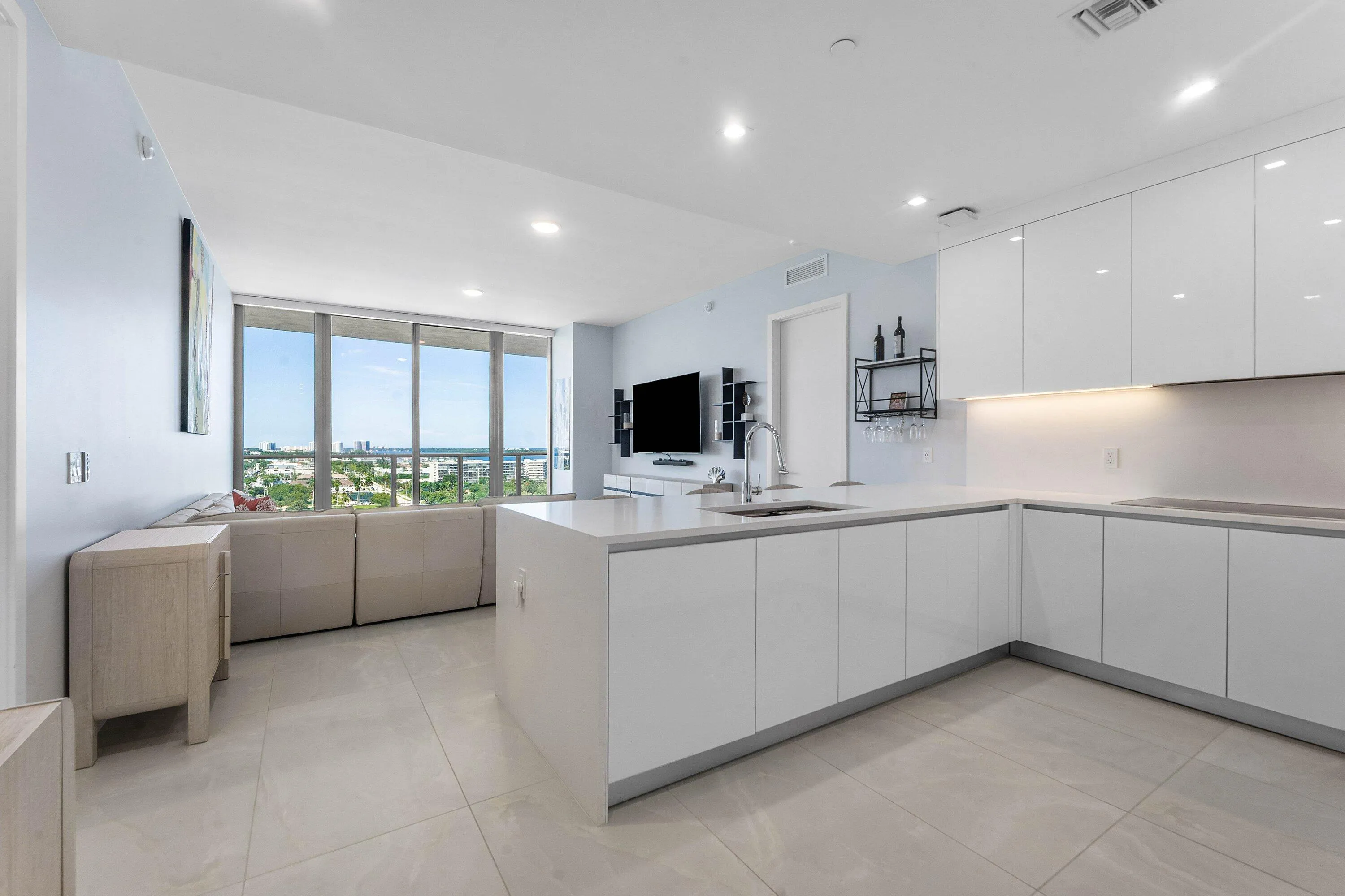 008-220LakeShoreDrive-1209-LakePark-FL-3