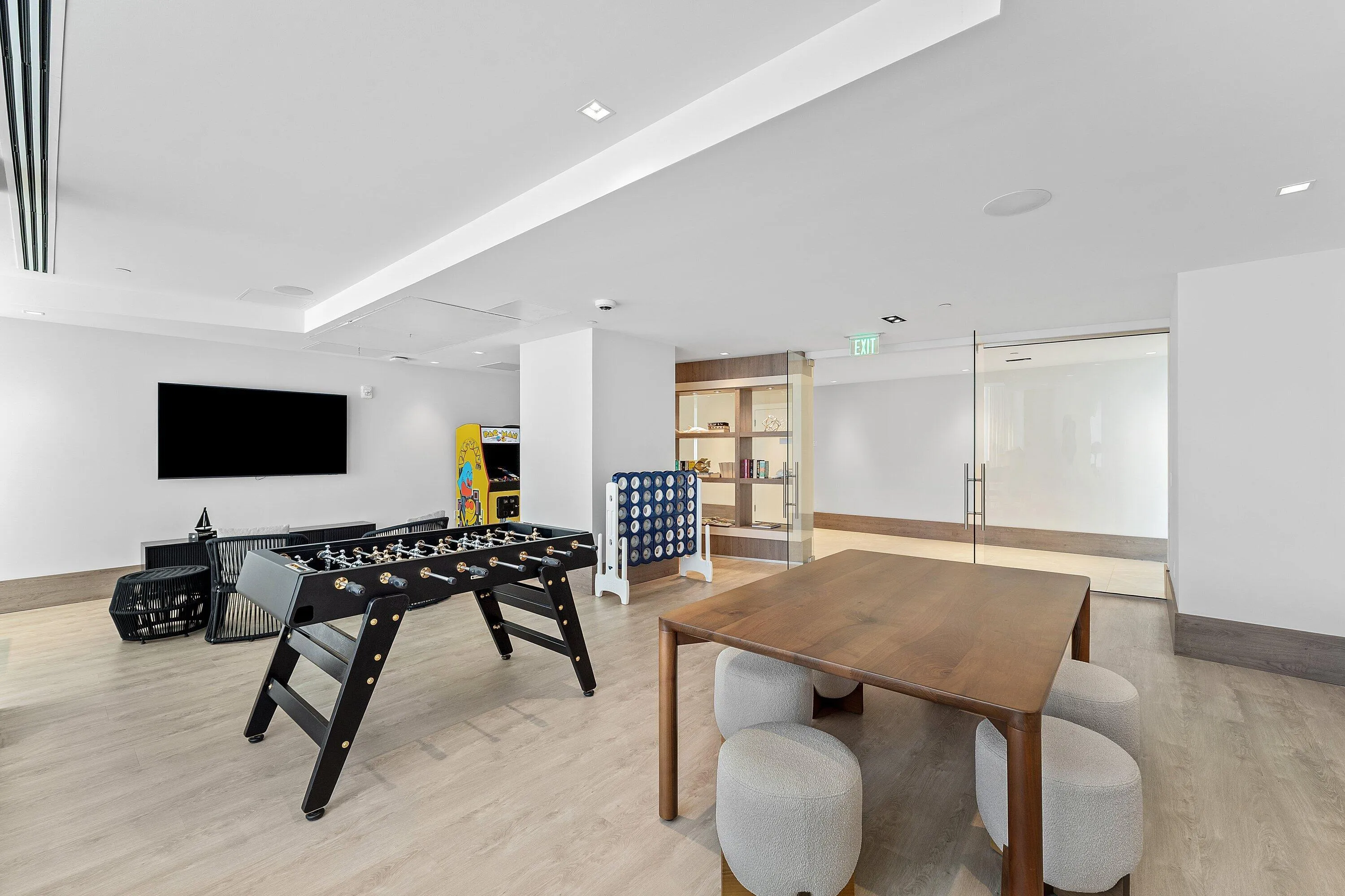105-220LakeShoreDrive-1209-LakePark-FL-3