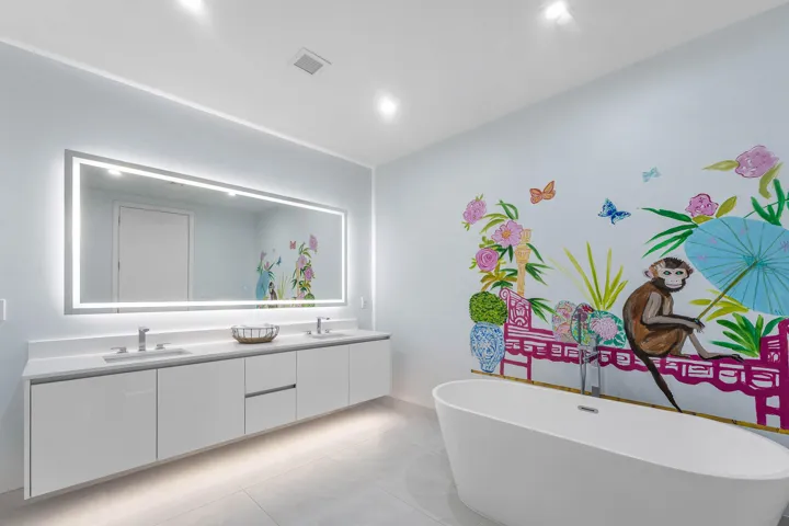 MASTER BATH