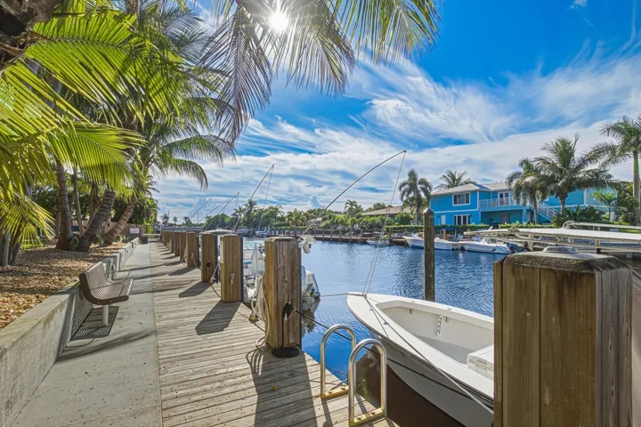 Dock