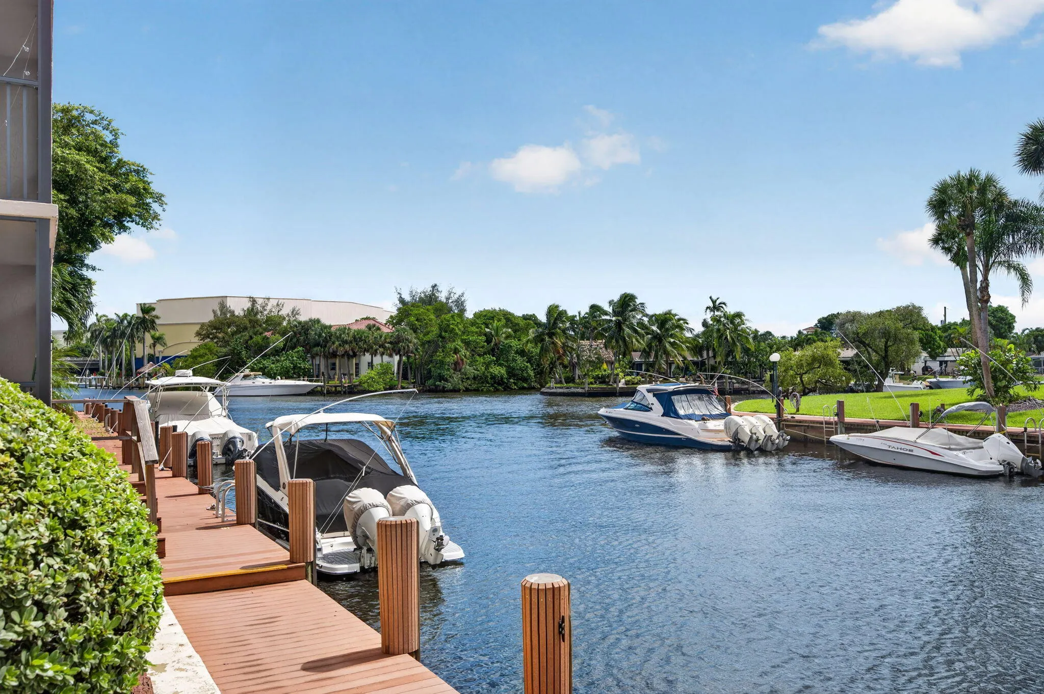Wide Interior Canal Location