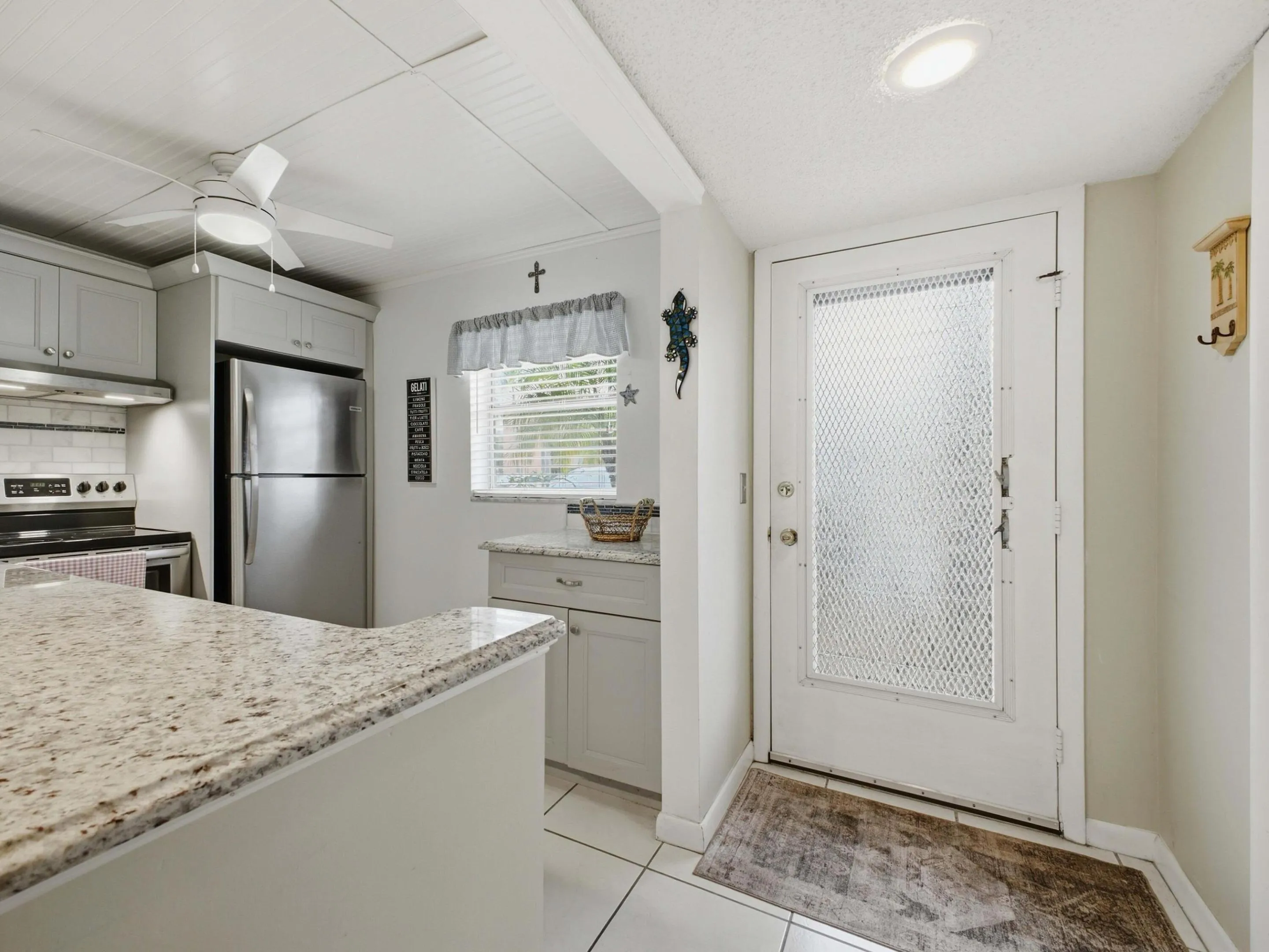 Foyer Kitchen