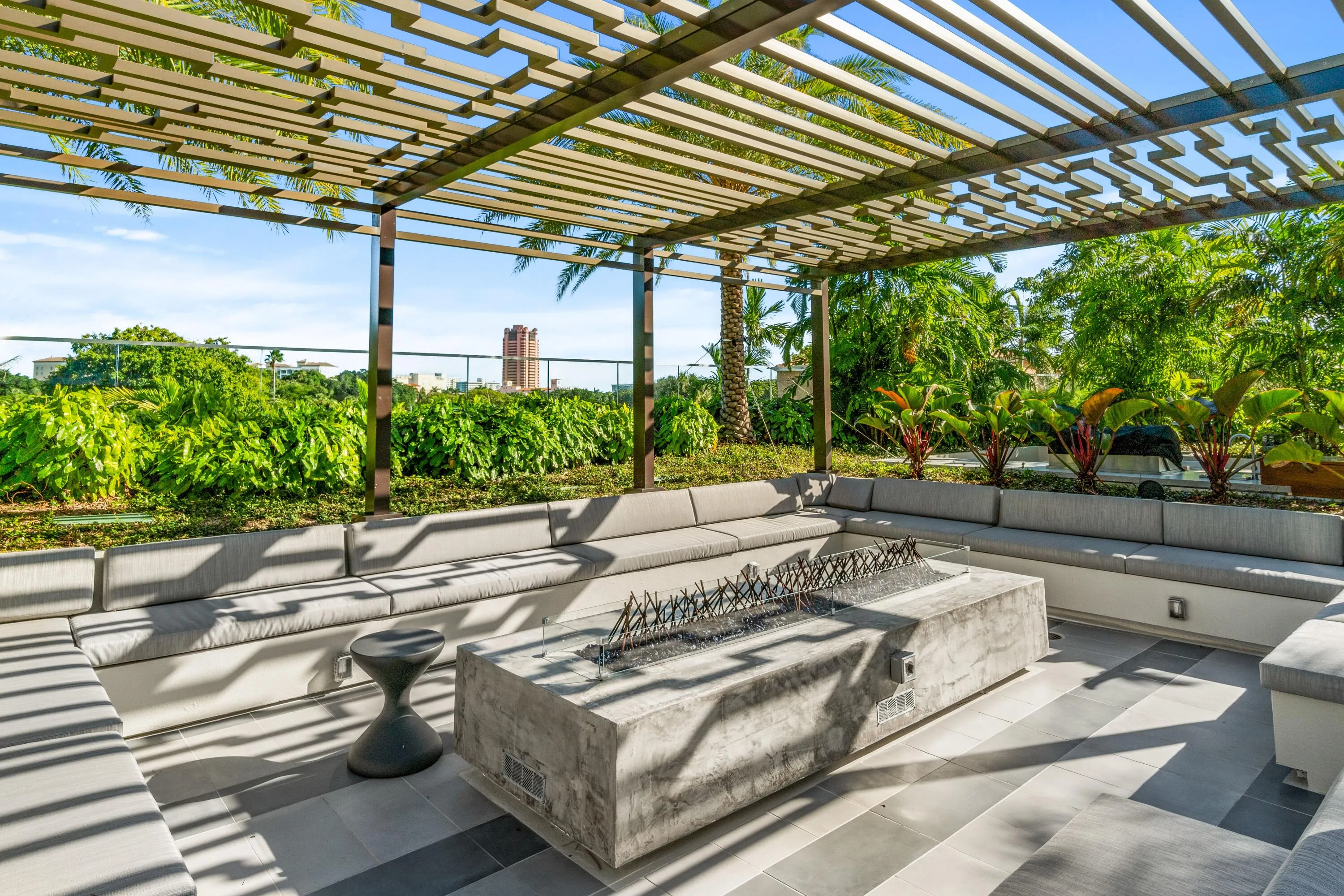 057-200SoutheastMiznerBoulevard-BocaRato