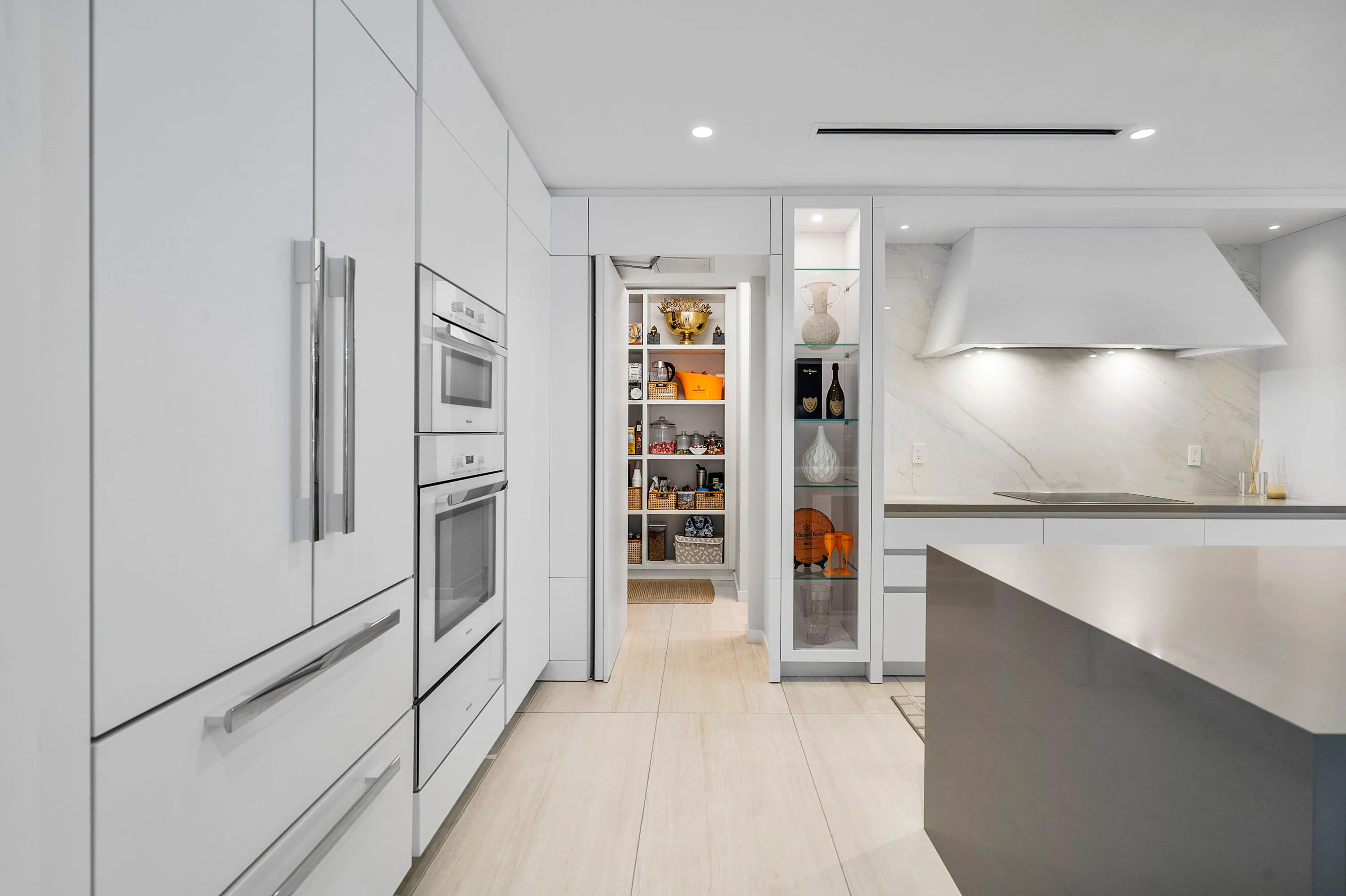 010-200SoutheastMiznerBoulevard-BocaRato