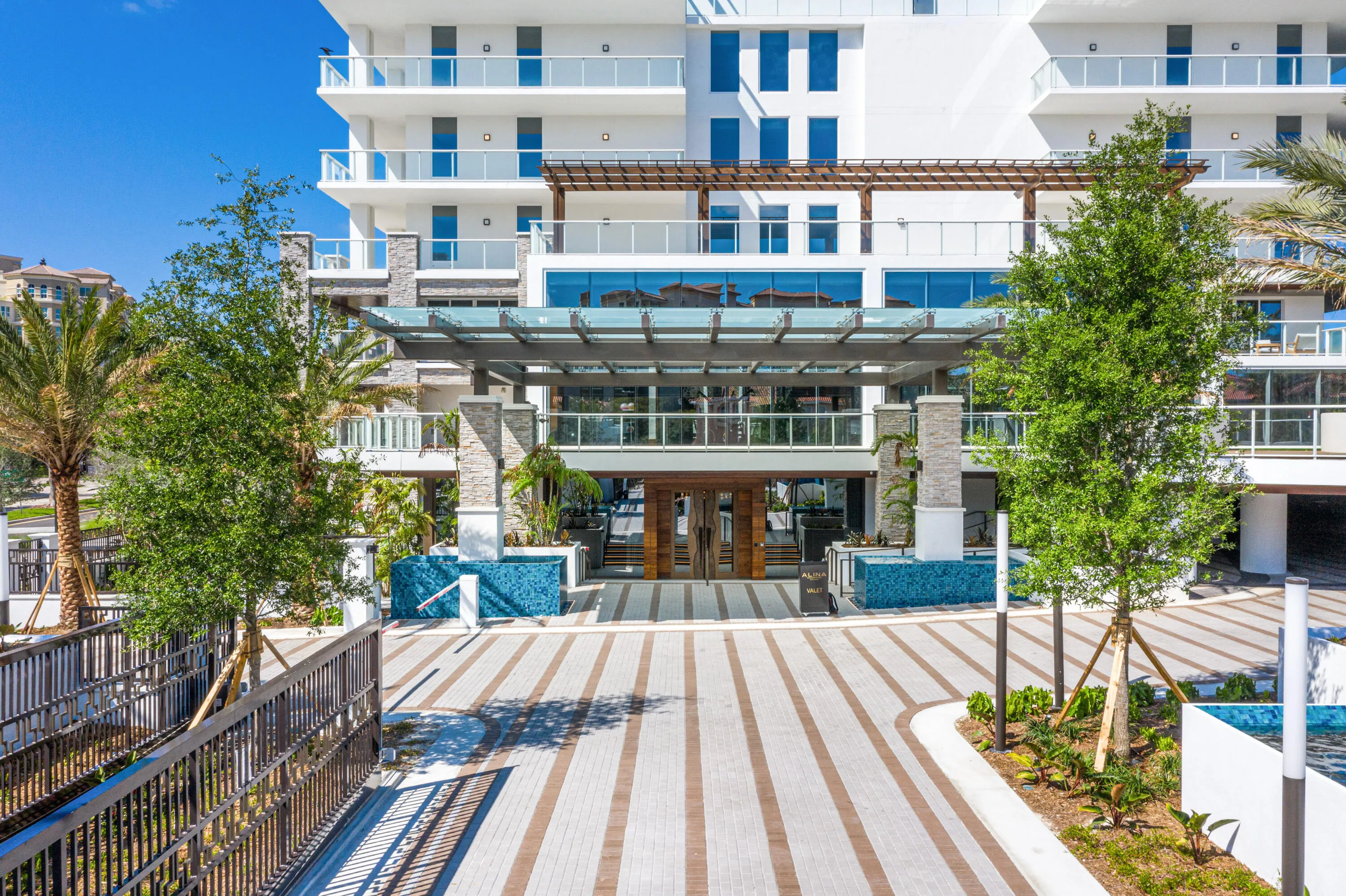 001-200SoutheastMiznerBoulevard-BocaRato
