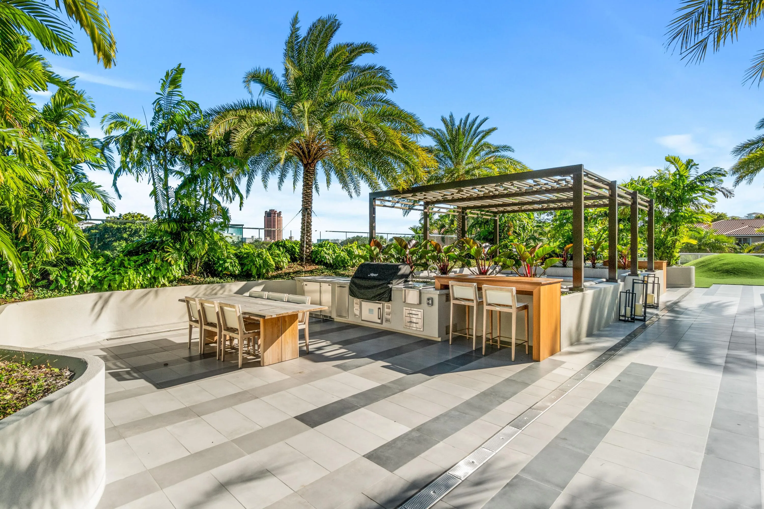 055-200SoutheastMiznerBoulevard-BocaRato